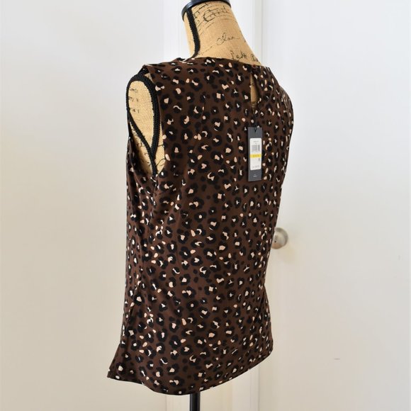 NEW! Tommy Hilfiger Animal Print Pleated Top. - Picture 8 of 8